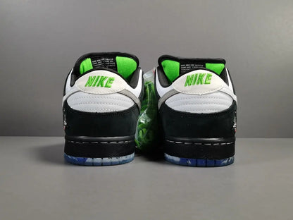 Nike SB Dunk x Staple Panda Pigeon limited edition black white sneakers
