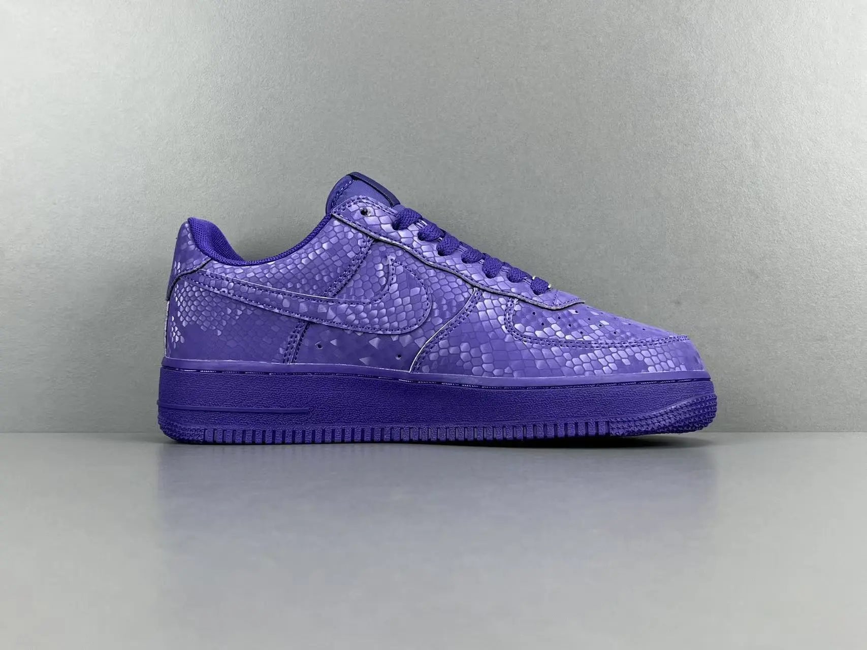 Nike Air Force 1 Court Purple Kobe Bryant inspired basketball sneakers leather