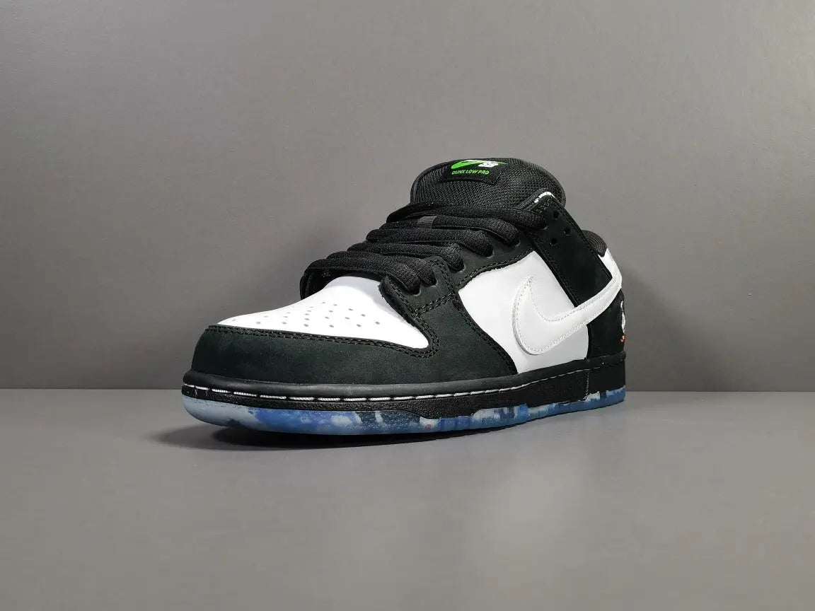 Nike SB Dunk x Staple Panda Pigeon limited edition black white sneakers
