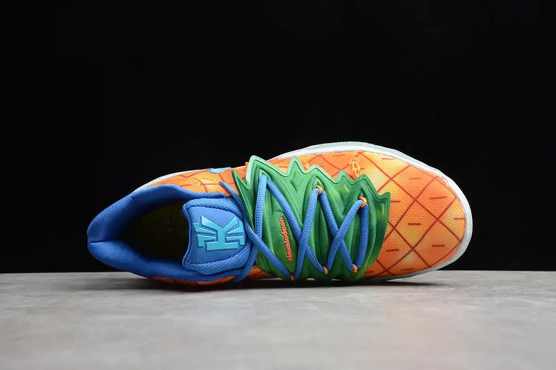 Nike Kyrie 5 x SpongeBob Pineapple House basketball shoes – orange textured sneakers inspired by SpongeBob home with Zoom Air cushioning