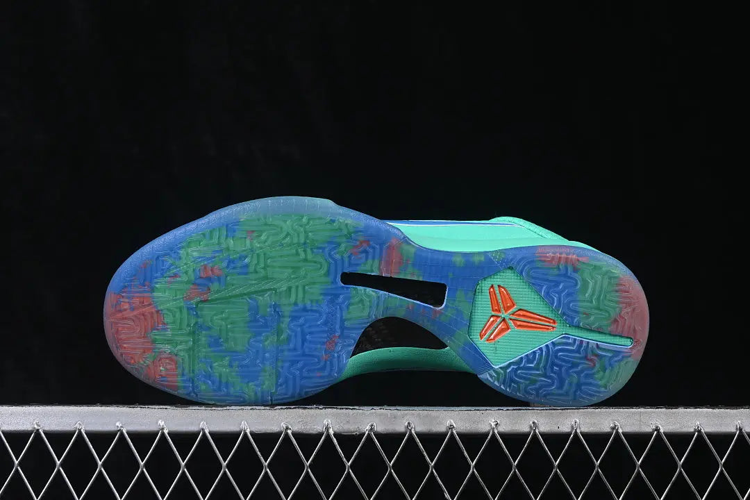 Outsole of Nike Kobe 5 Protro Jalen Brunson NY vs NY PE showing translucent blue sole and multidirectional traction pattern