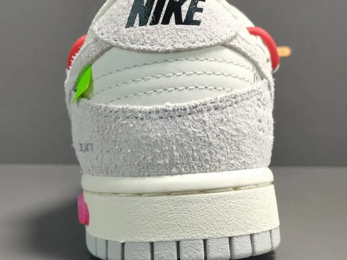 Nike Dunk Off White Lot 40 limited edition sneakers premium streetwear collaboration

