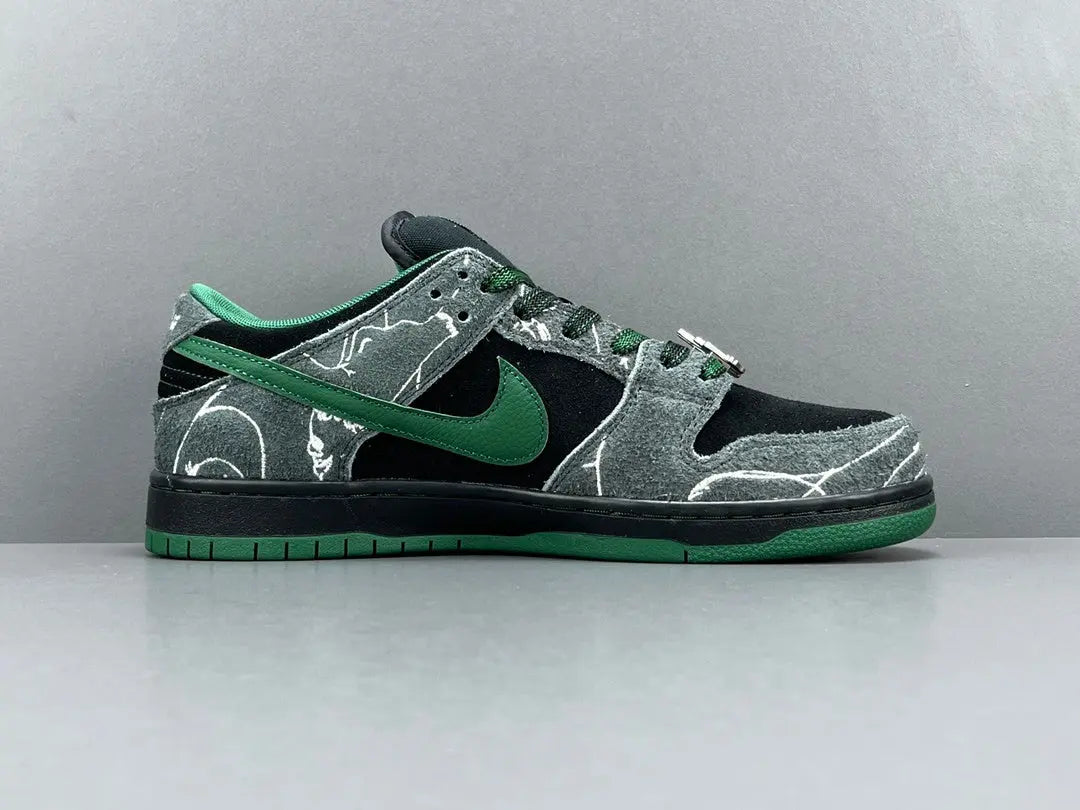 Nike SB Dunk Anthracite Gorge Green low top skate sneaker side view