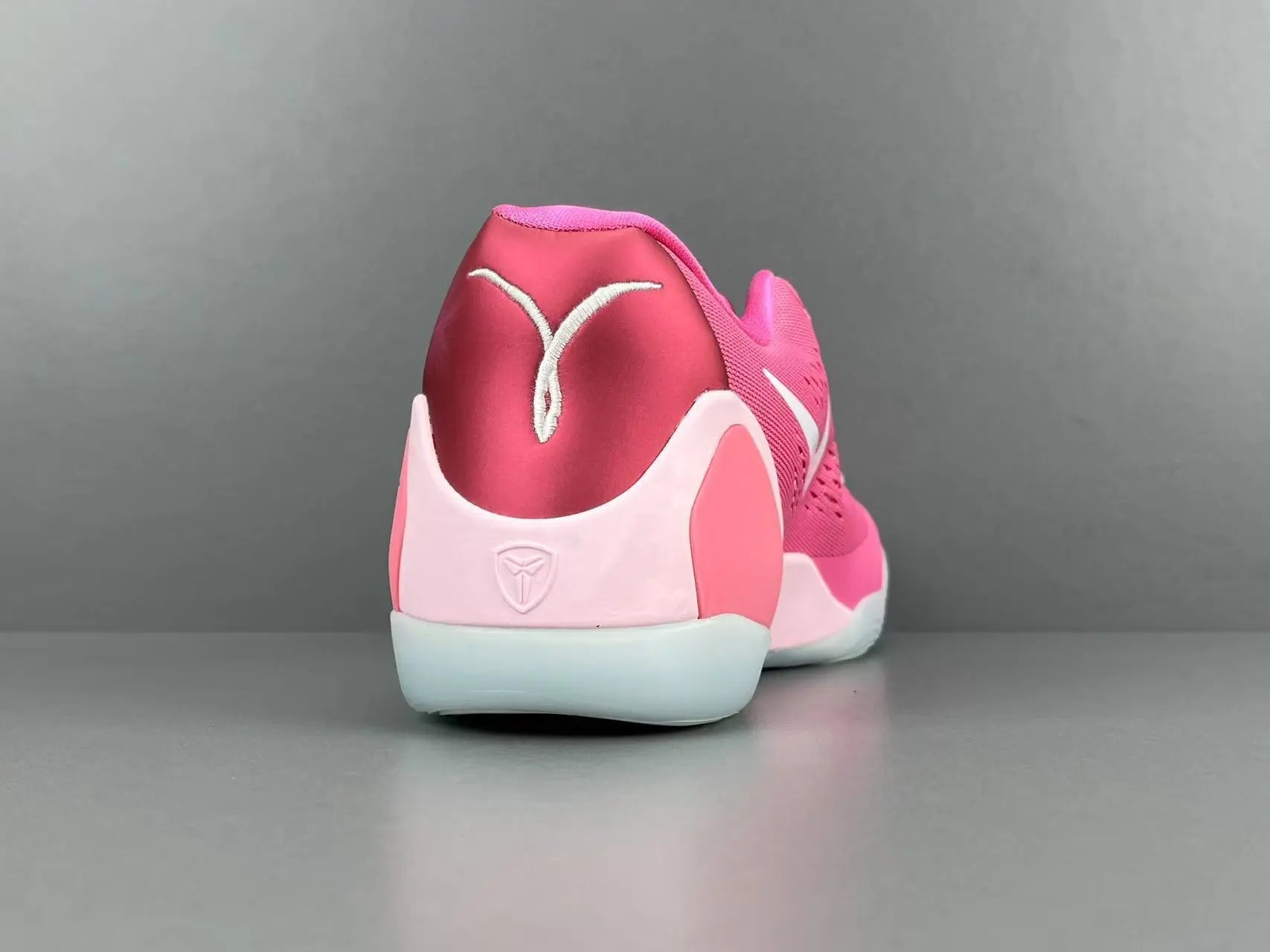 Nike Kobe 9 EM Low Protro Kay Yow Think Pink basketball shoes mens sneakers