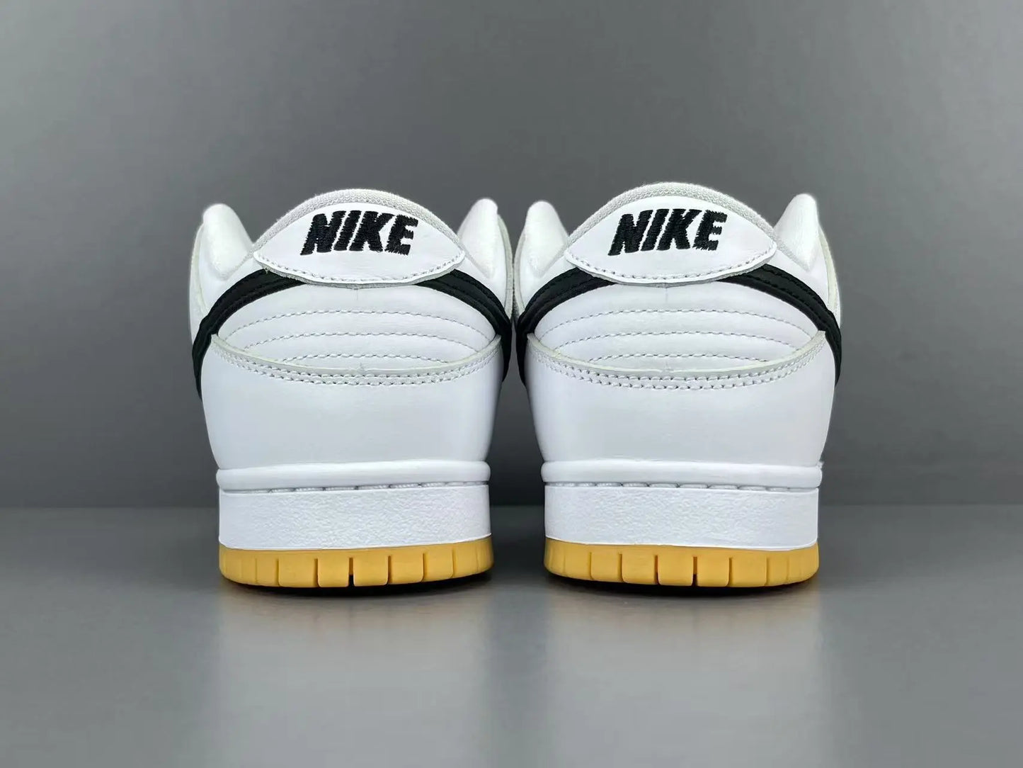 Nike SB Dunk Low White Gum skate shoes premium leather gum sole