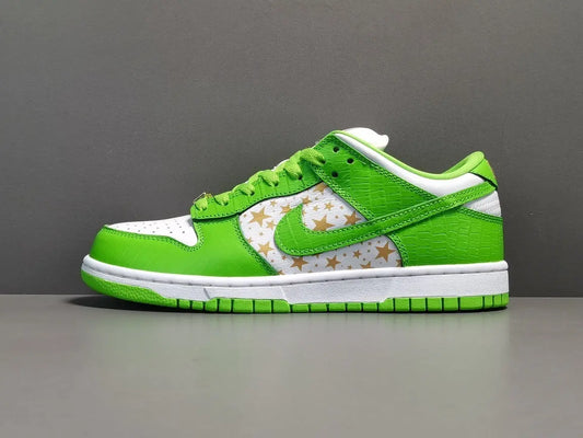 Nike SB Dunk Low Supreme Stars Mean Green skate shoes premium leather