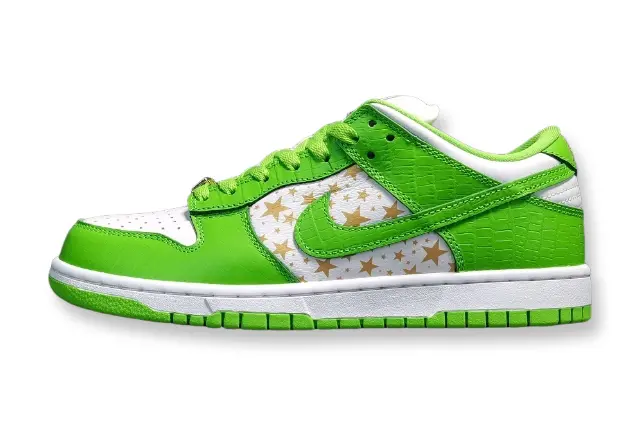 Nike SB Dunk Low Supreme Stars Mean Green skate shoes premium leather