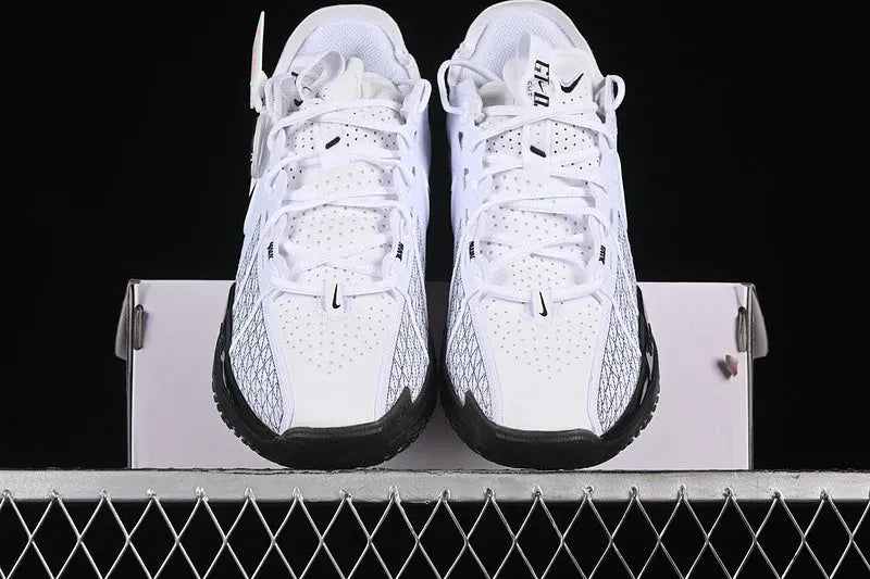 Nike Air Zoom GT Cut 3 Panda basketball shoes black white front view performance sneakers